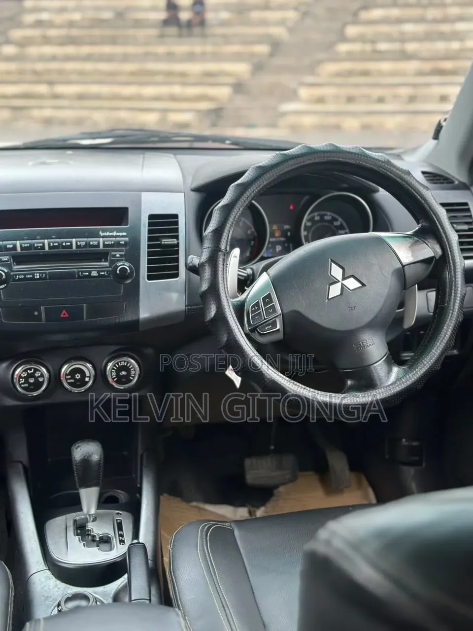 Mitsubishi Outlander 2012 Gray