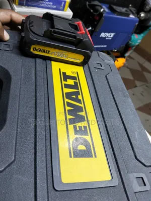Tough Dewalt Cordless Drill Brushless 198v 2 Battery and Charger