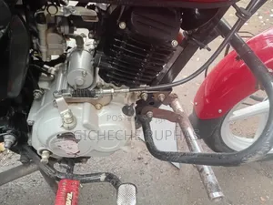 Bajaj Boxer 125 2026 Red