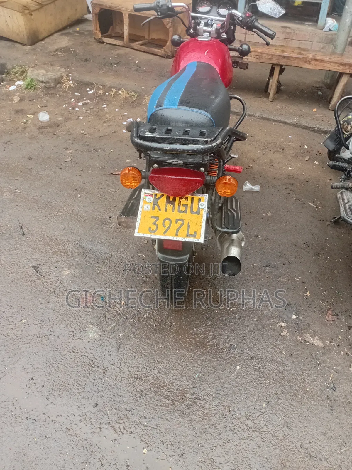 Bajaj Boxer 125 2026 Red