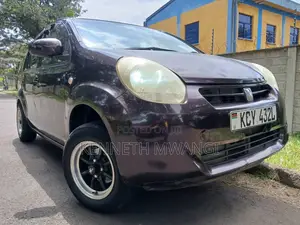 Toyota Passo 1.0 FWD 2013 Burgundy