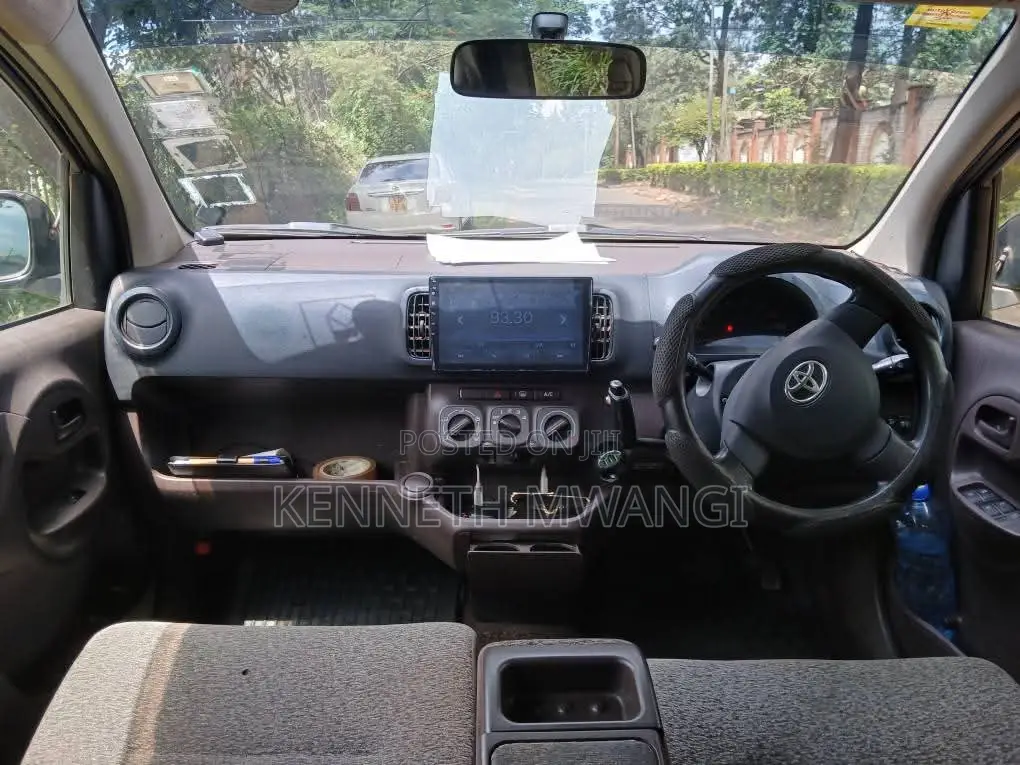 Toyota Passo 1.0 FWD 2013 Burgundy