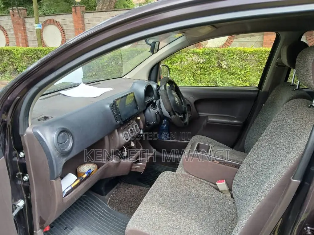 Toyota Passo 1.0 FWD 2013 Burgundy