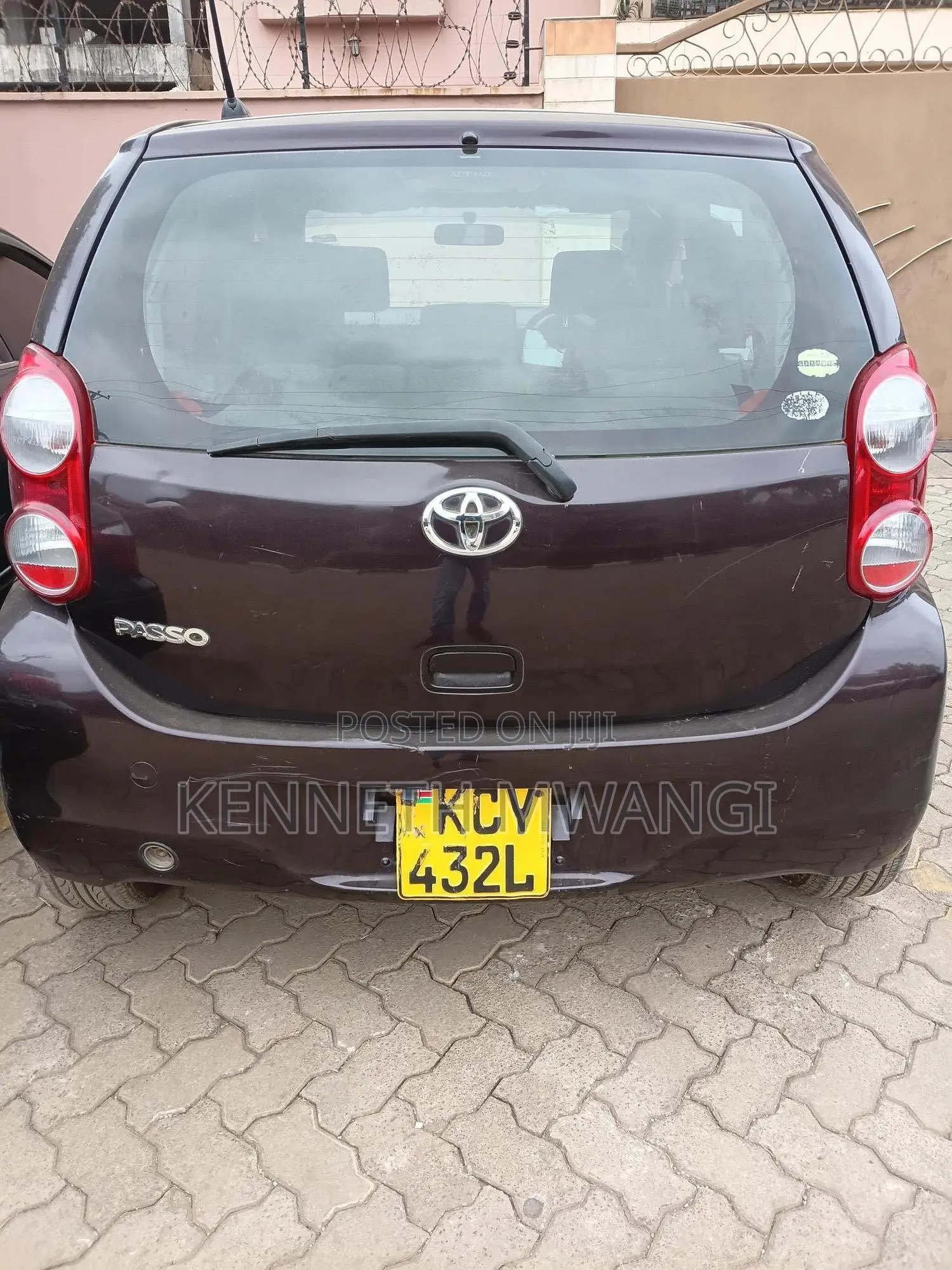 Toyota Passo 1.0 FWD 2013 Burgundy