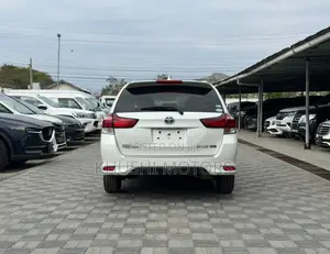 Toyota Corolla Fielder 2019 White