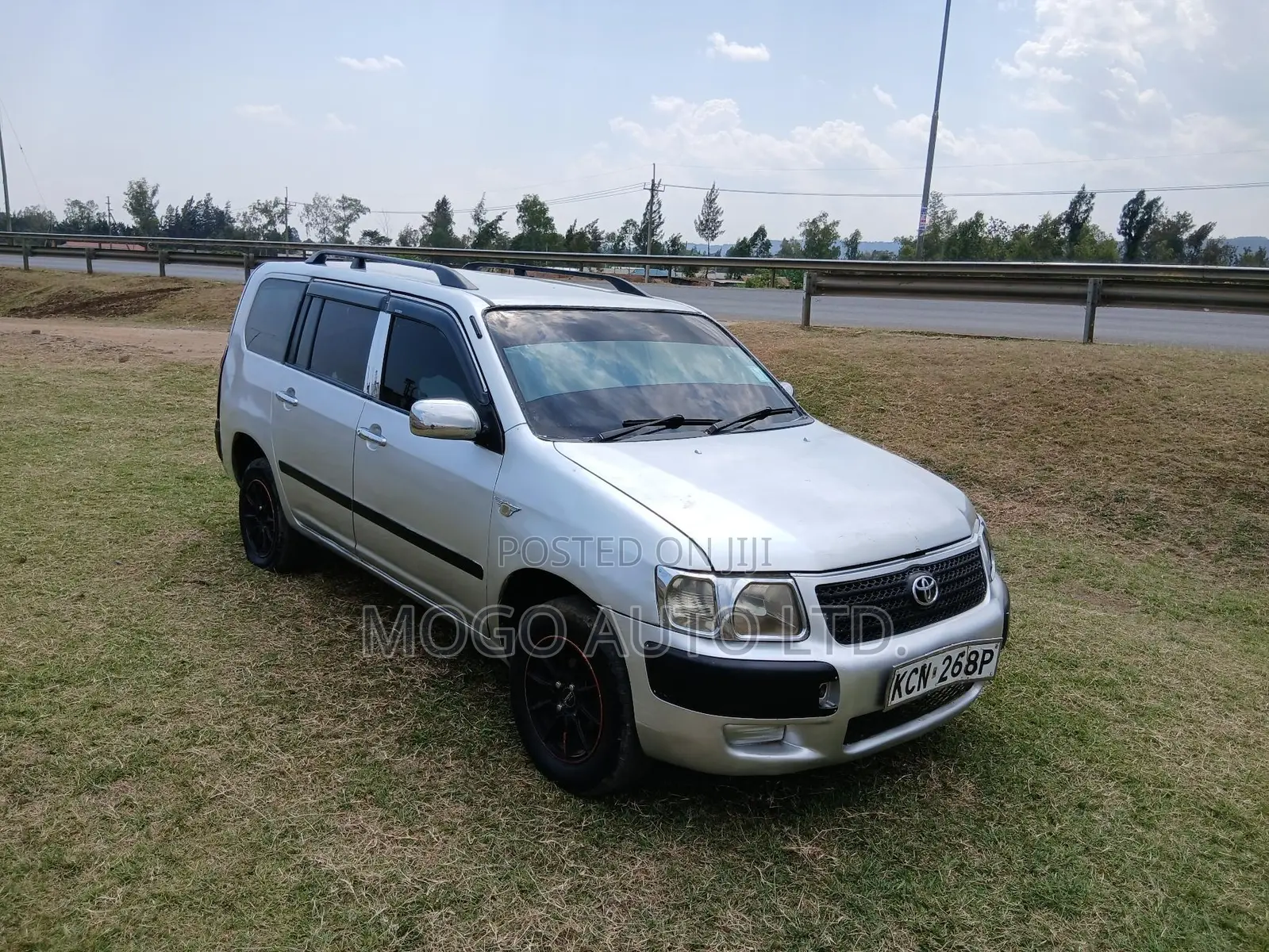 Toyota Succeed 2011 Silver