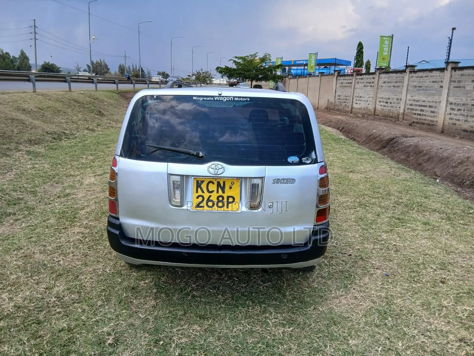 Toyota Succeed 2011 Silver
