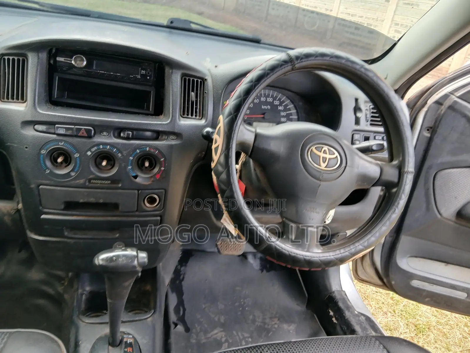 Toyota Succeed 2011 Silver
