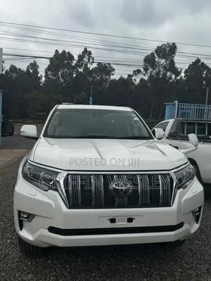 Toyota Land Cruiser Prado 2019 White