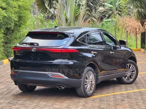 Toyota Harrier 2021 Black