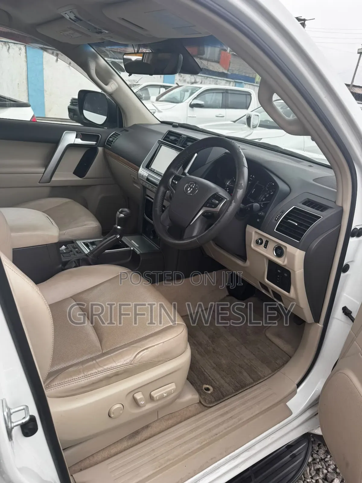 Toyota Land Cruiser Prado 2019 White