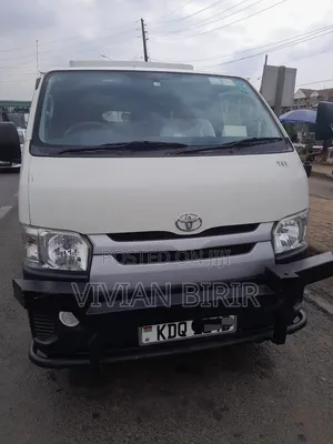 Toyota HiAce 2016 White