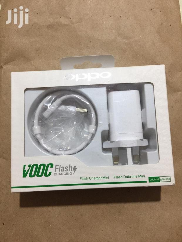 Oppo Charger - main view