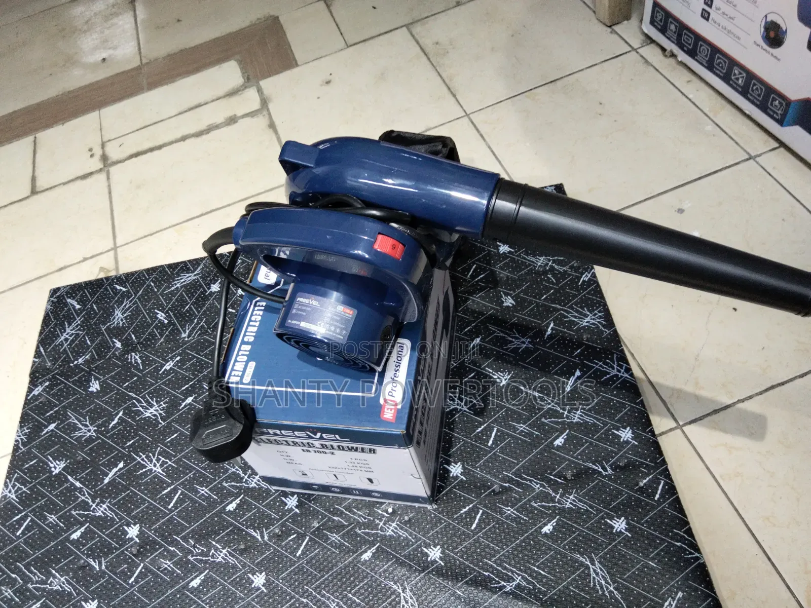 Air Blower 700watts