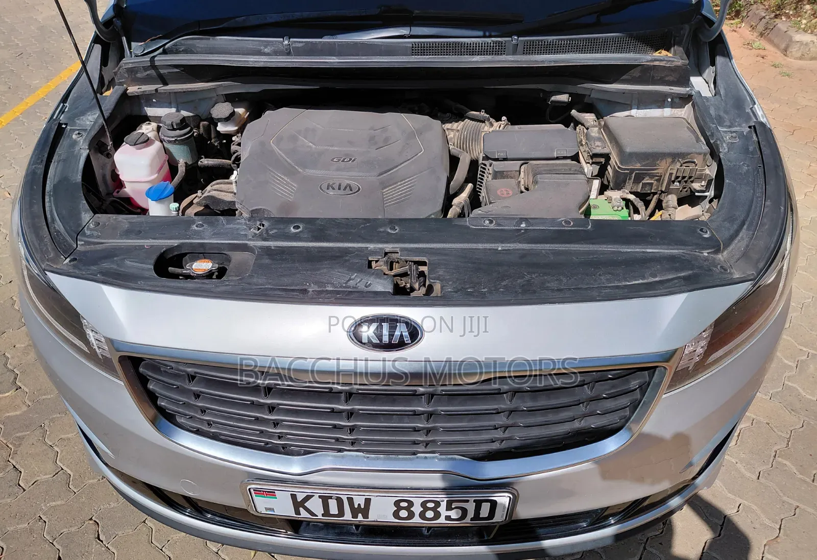 Kia Carnival 2019 Silver
