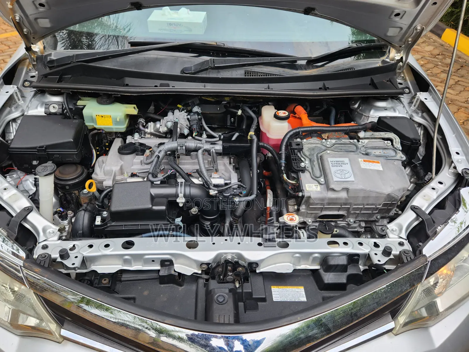 Toyota Corolla Fielder 1.5 Hybrid FWD 2017 Silver