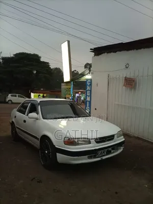 Toyota Corolla 1998 White