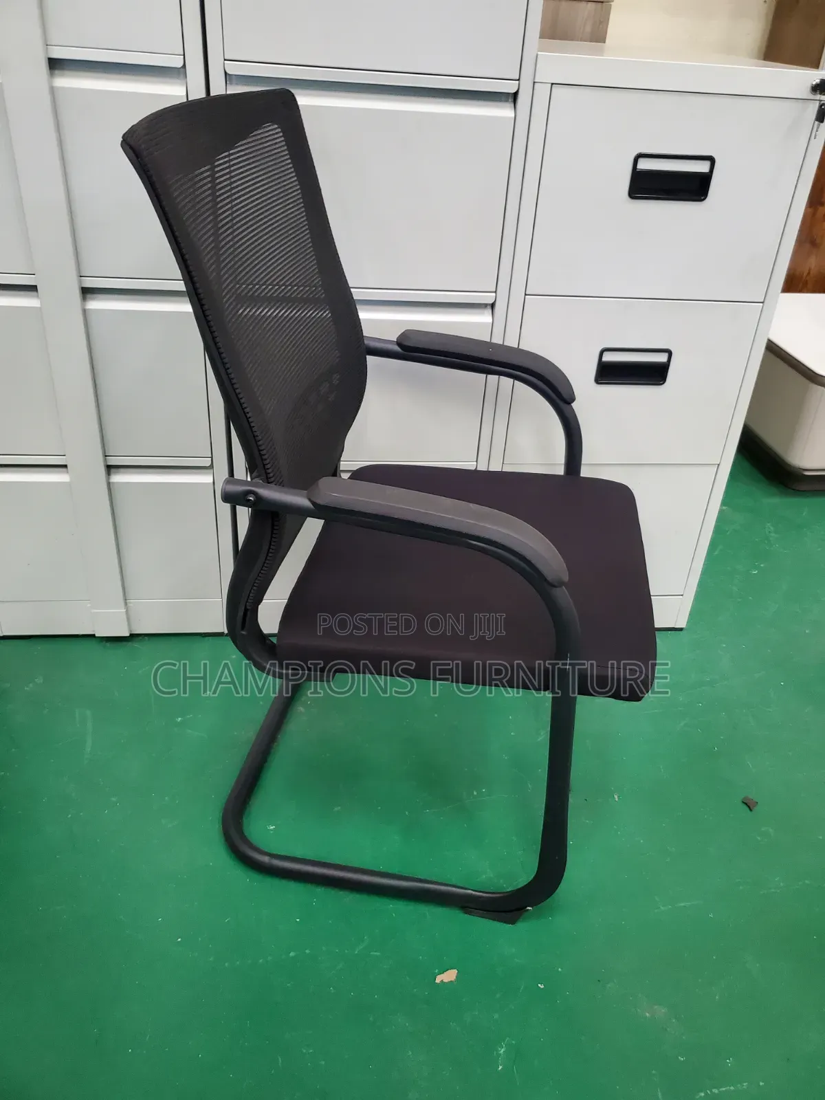 Cantilever Comfort Mesh Visitors Chair