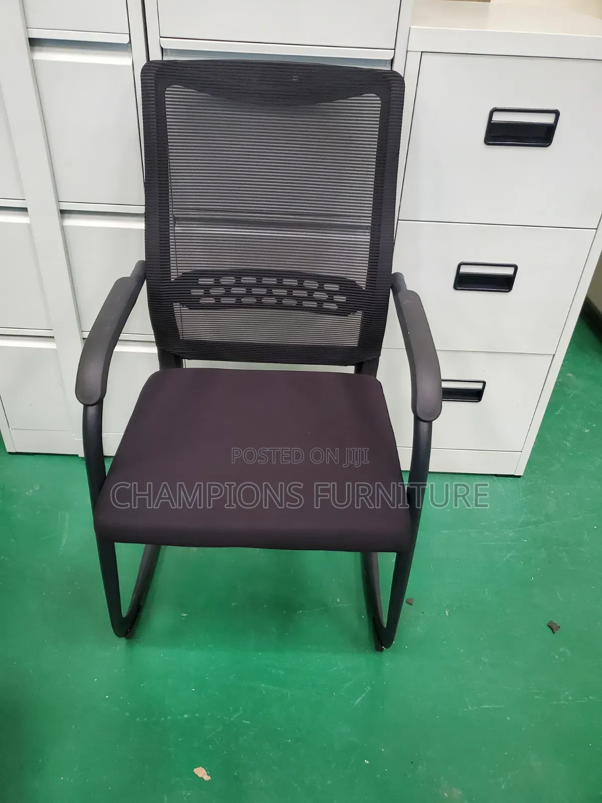 Cantilever Comfort Mesh Visitors Chair