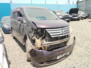 Nissan Serena 2010 Purple