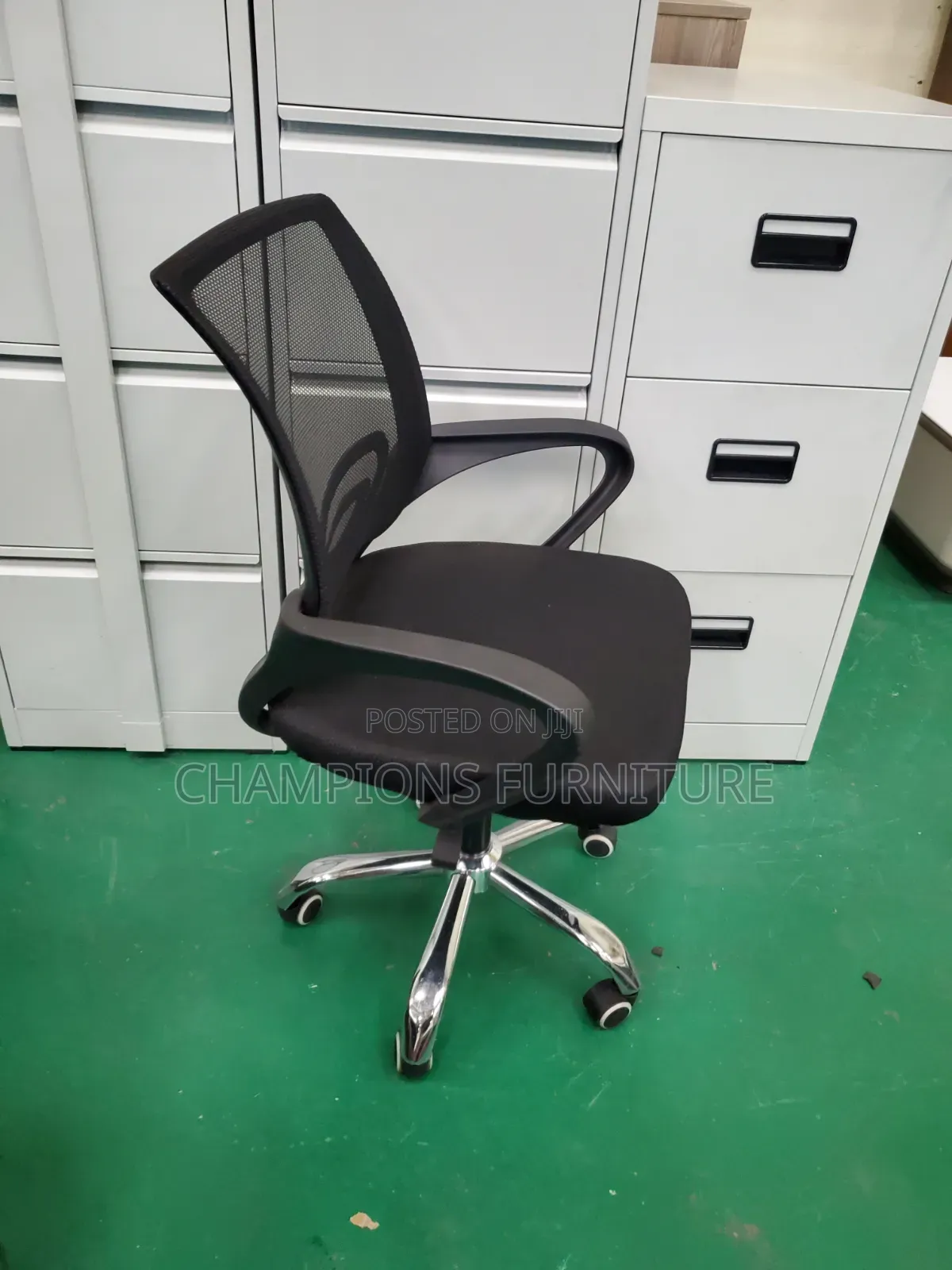 Aerochrome Office Chair