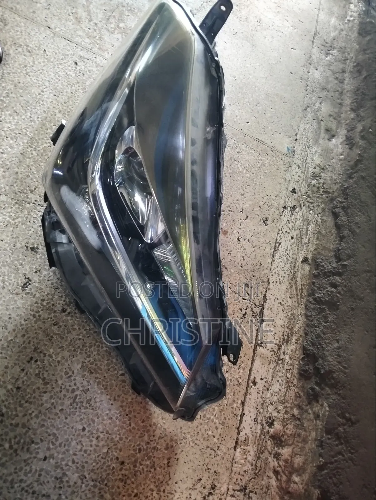 Toyota Vitz Headlight Part 270
