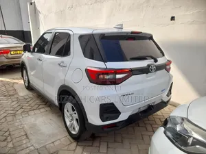 Toyota Raize 2019 White