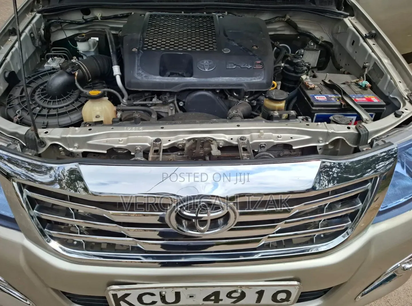 Toyota Hilux 2013 Silver