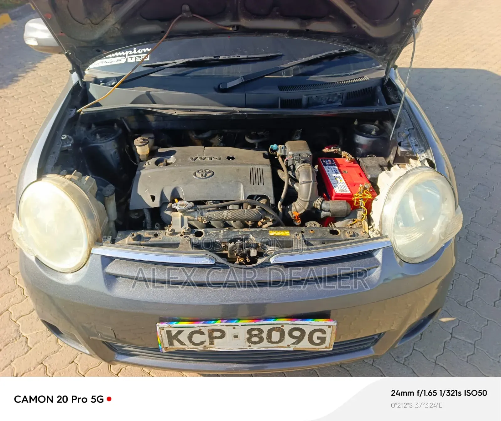Toyota Sienta 2011 Gray
