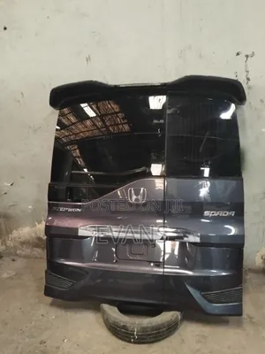 Honda Stepwagon Spada Boot 2015-Nee