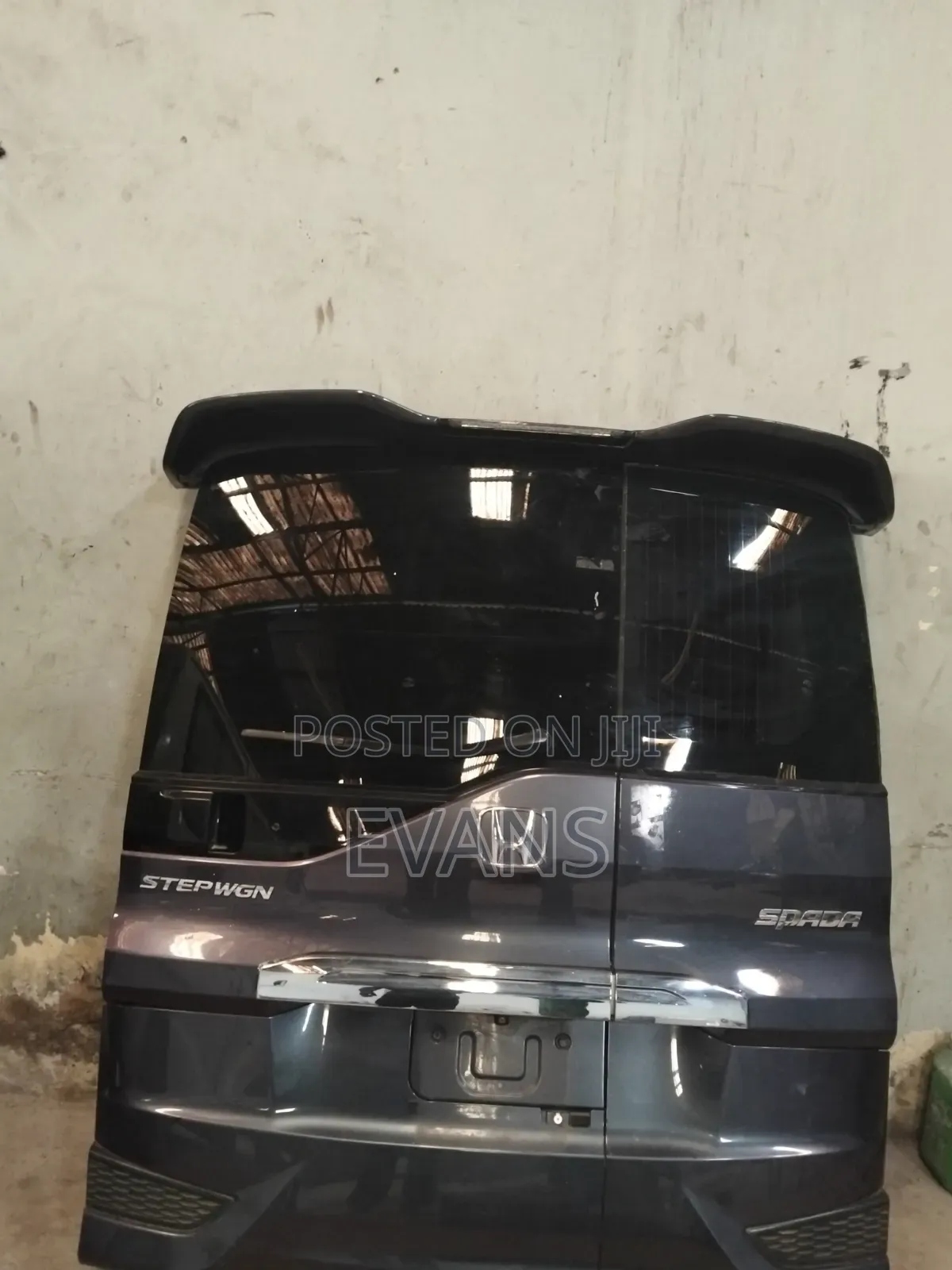 Honda Stepwagon Spada Boot 2015-Nee
