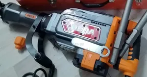 Dera 1800w Electric Breaker