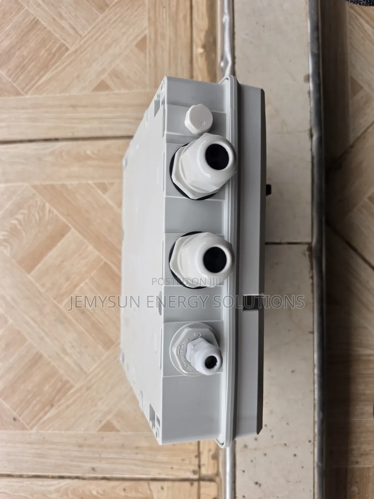 PV Combiner Box Waterproof Bus Box SISO-40/S