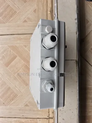 PV Combiner Box Waterproof Bus Box SISO-40/S