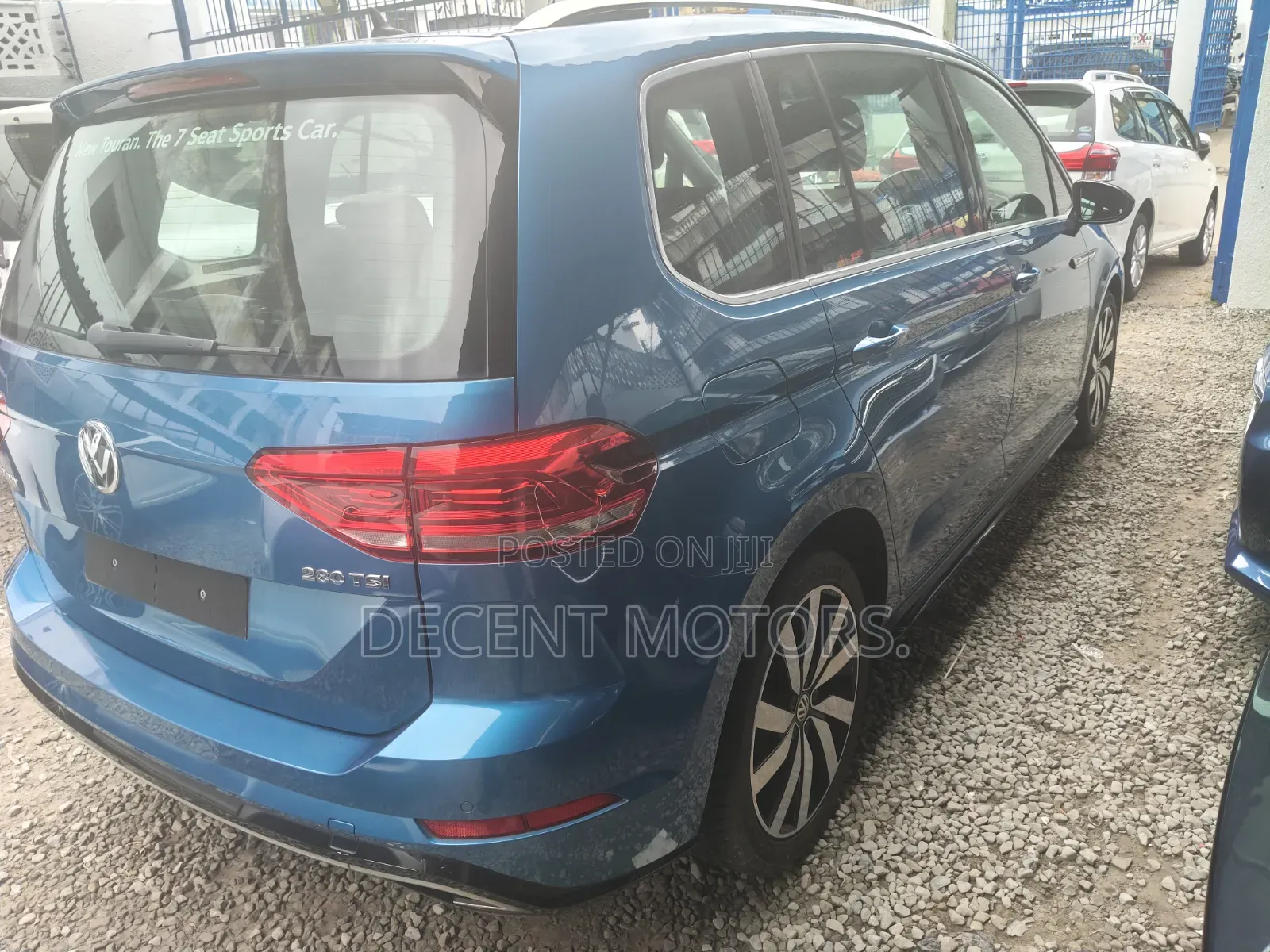 Volkswagen Touran 2019 Blue