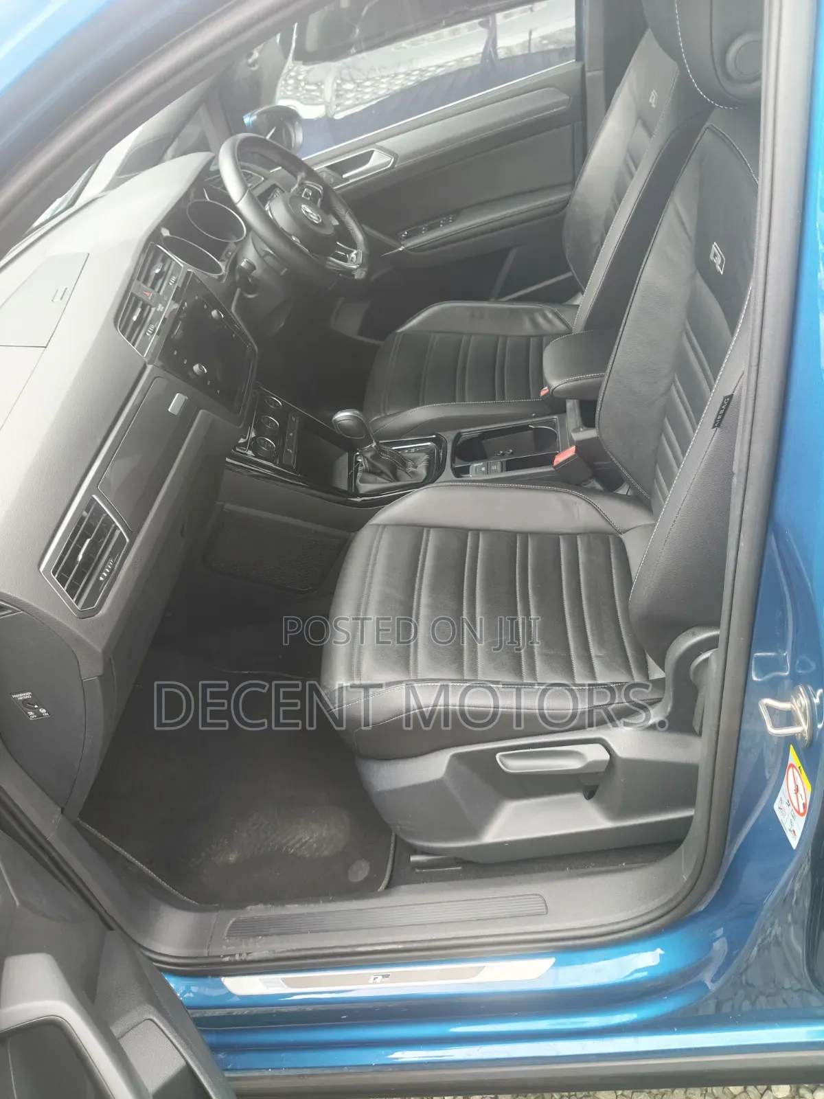Volkswagen Touran 2019 Blue