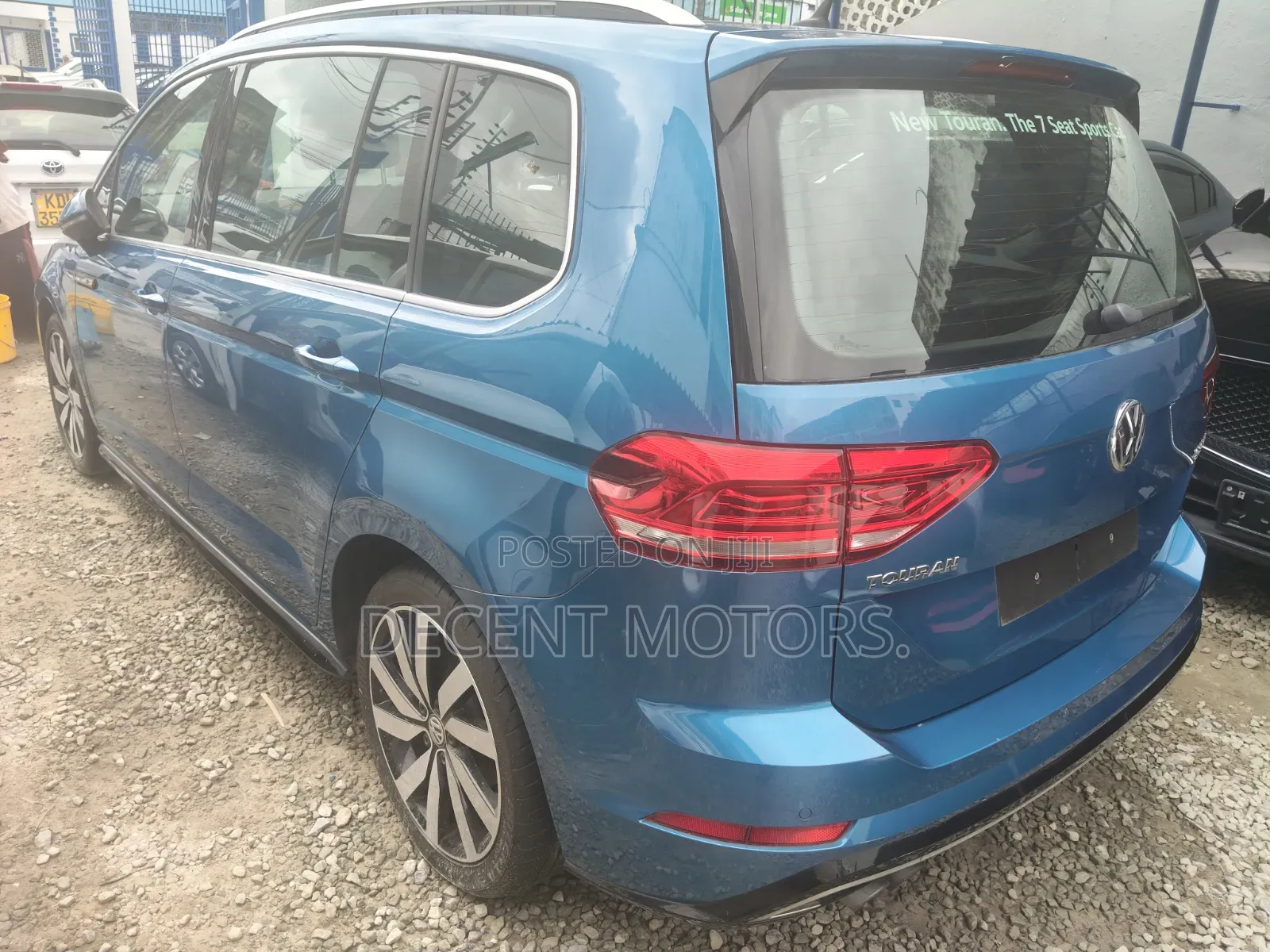 Volkswagen Touran 2019 Blue
