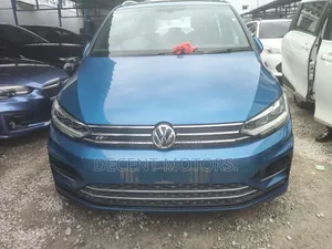 Volkswagen Touran 2019 Blue