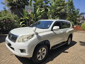 Toyota Land Cruiser Prado 2.7 i 2012 Pearl