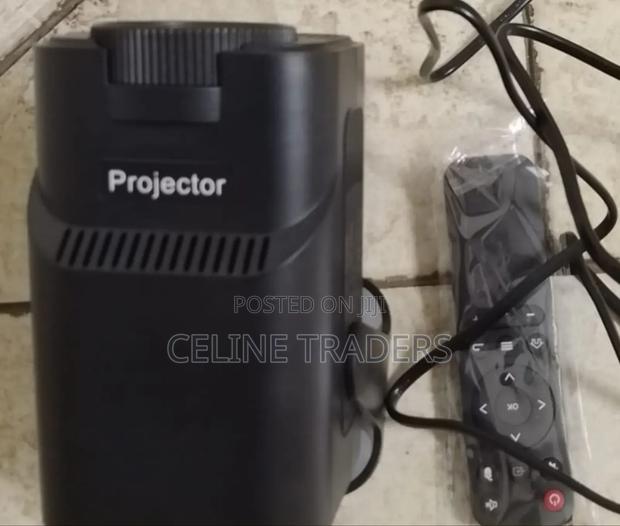 Hy320 Android Mini Projector - main view