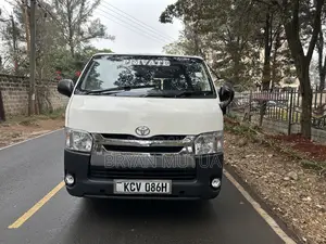 Toyota HiAce 2012 White
