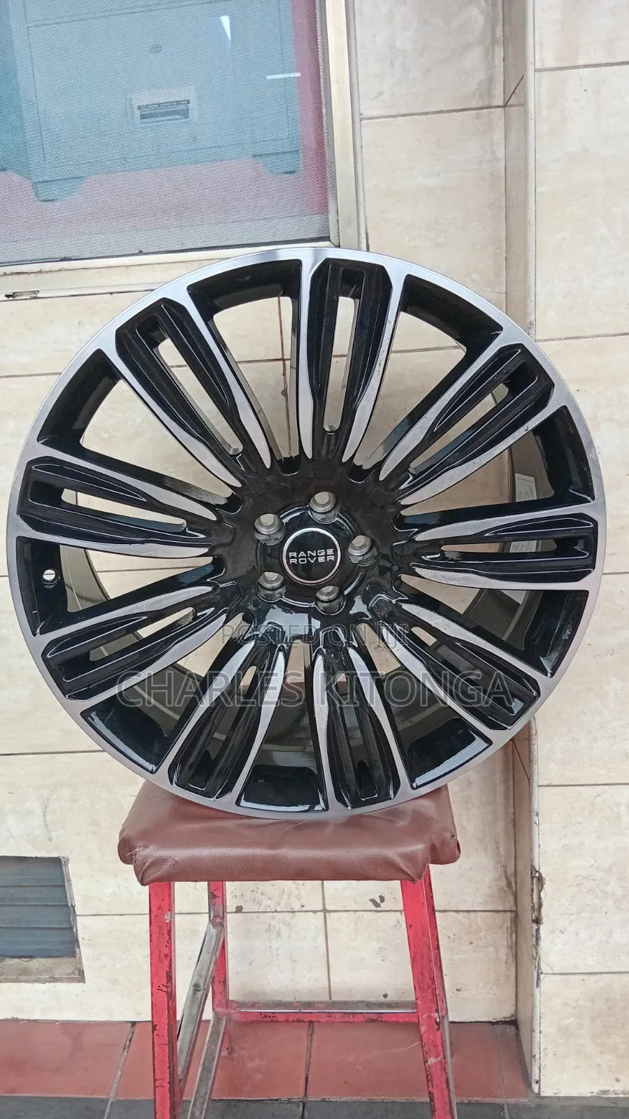 Rim Size 22" Range Rover Vonge
