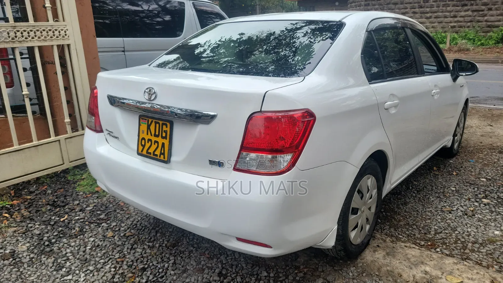 Toyota Axio 2014