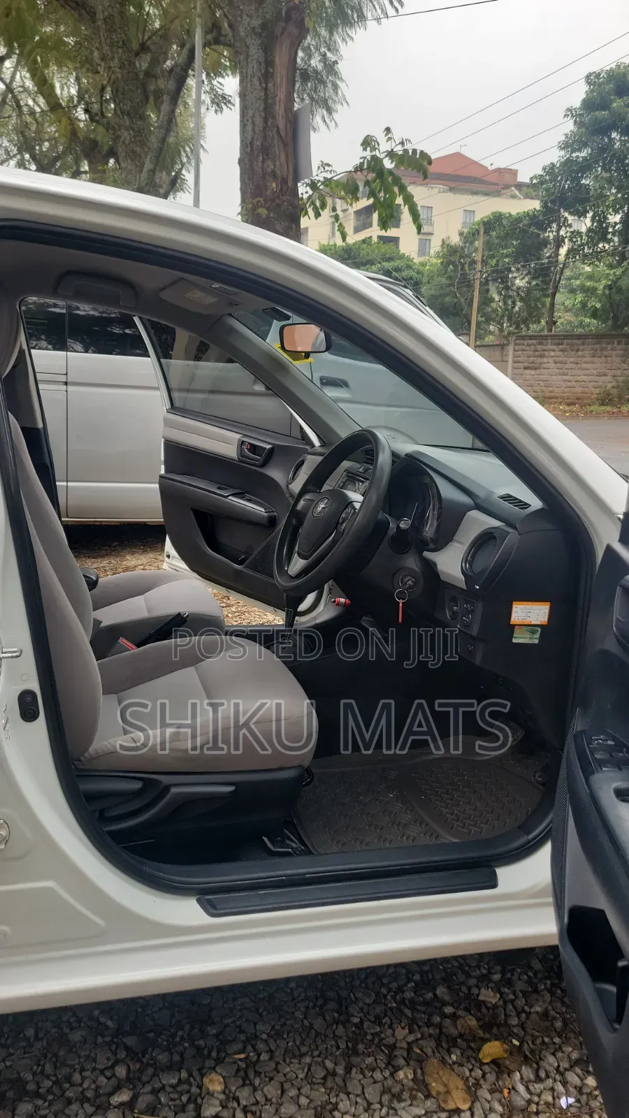 Toyota Axio 2014