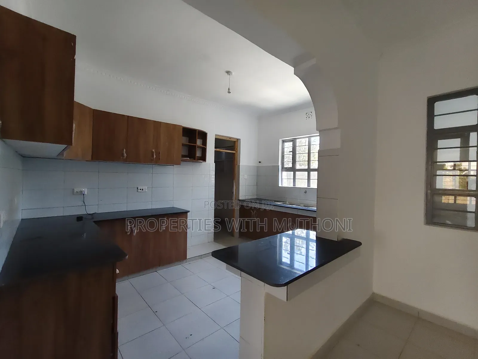 4bdrm Bungalow in Merisho for sale