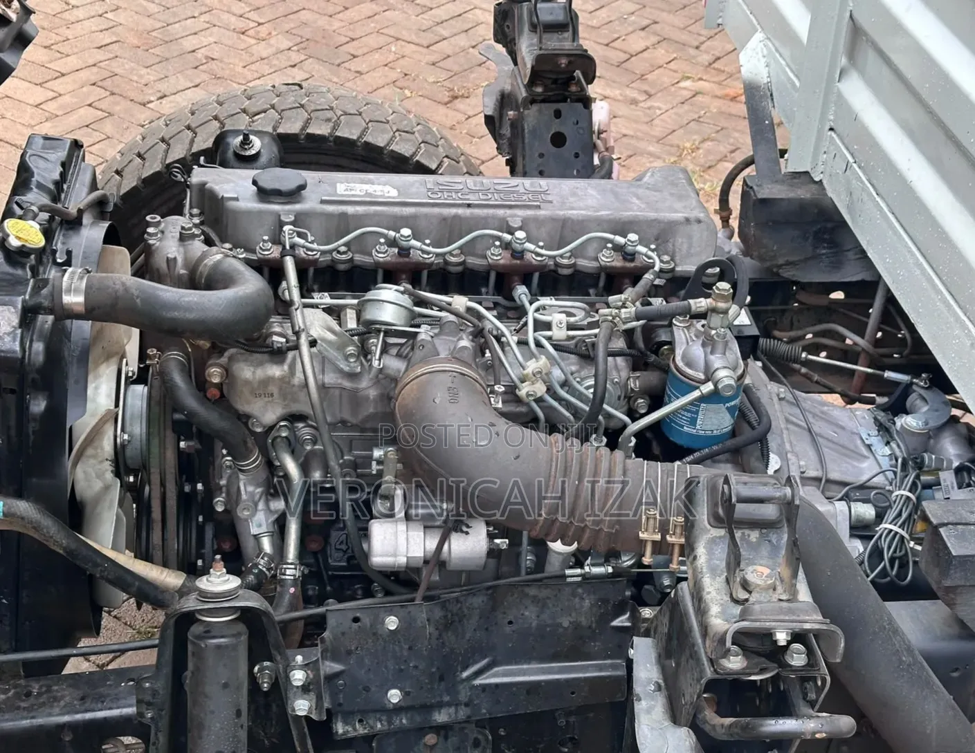 Isuzu NPR 2019