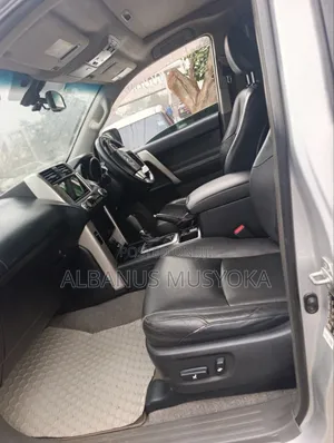 Toyota Land Cruiser Prado 2012 Silver