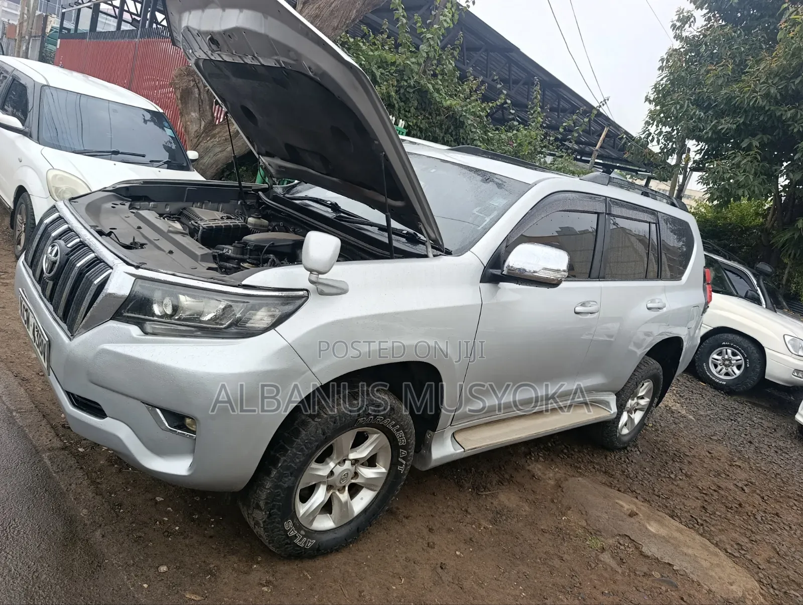 Toyota Land Cruiser Prado 2012 Silver