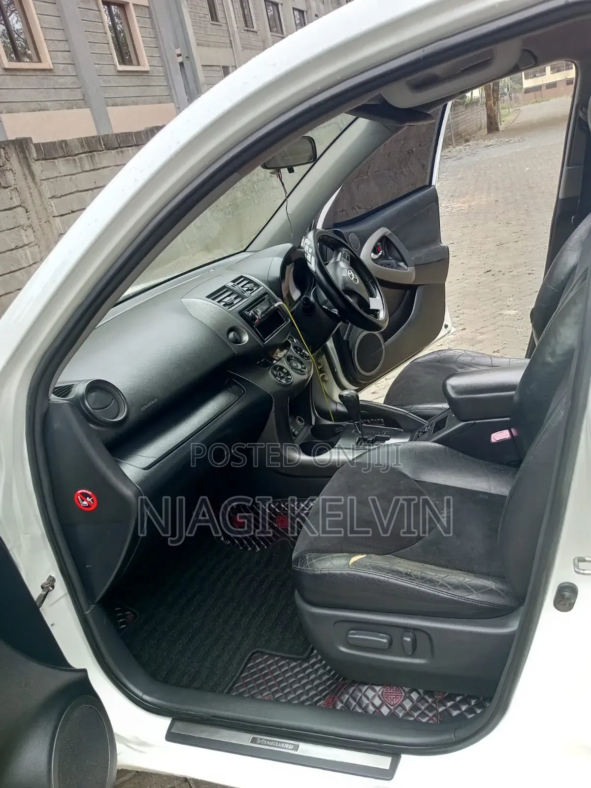 Toyota Vanguard 2009 Off white
