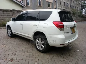 Toyota Vanguard 2009 Off white
